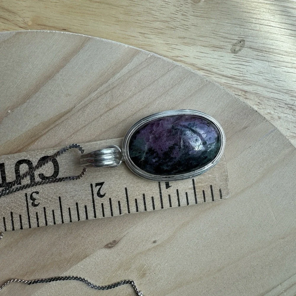 VTG Pendant Necklace 24 Inch Ruby Zoisite 925 Sterling Silver‎ Italy Chain 26.9g